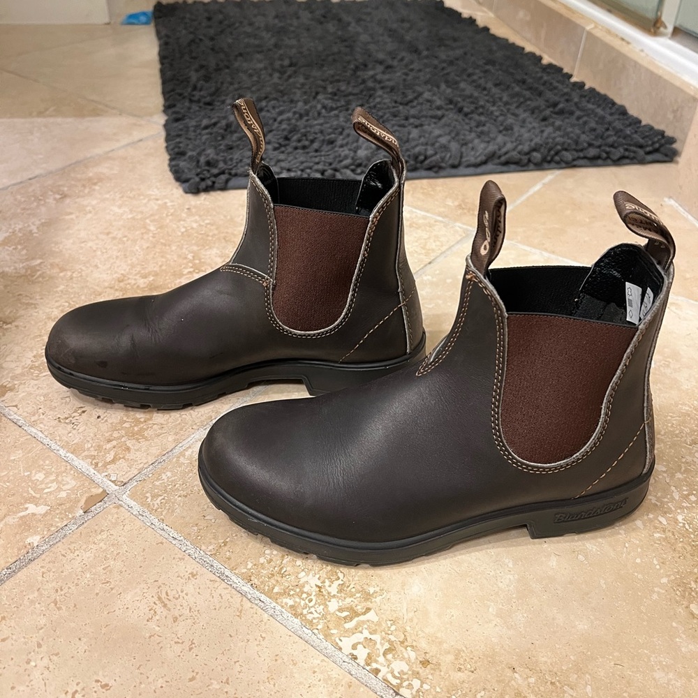 Blundstone Brown boots size 9